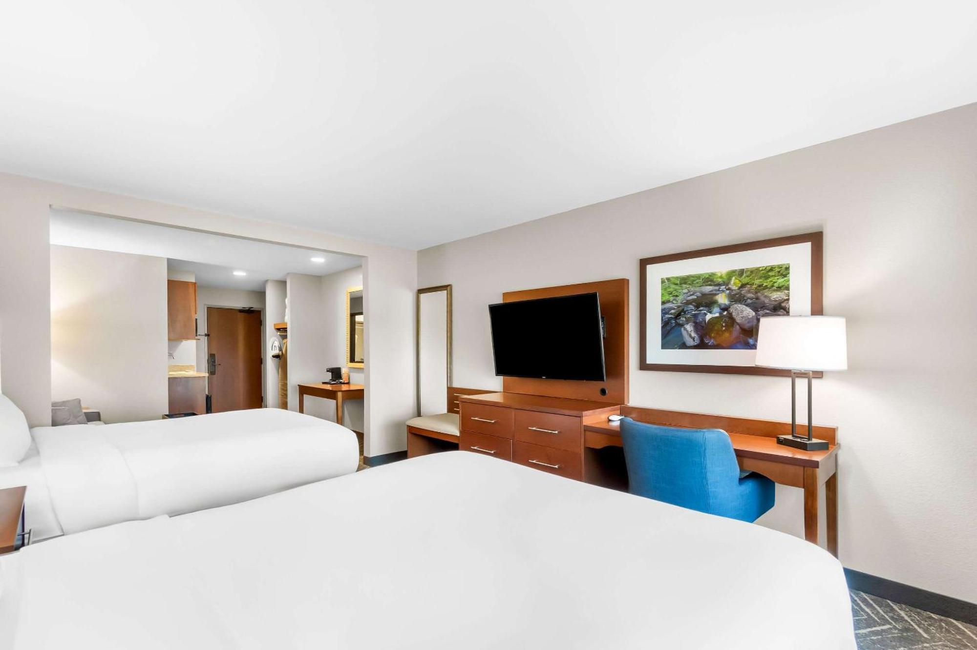 Comfort Inn & Suites Mountain Iron And Virginia Bagian luar foto